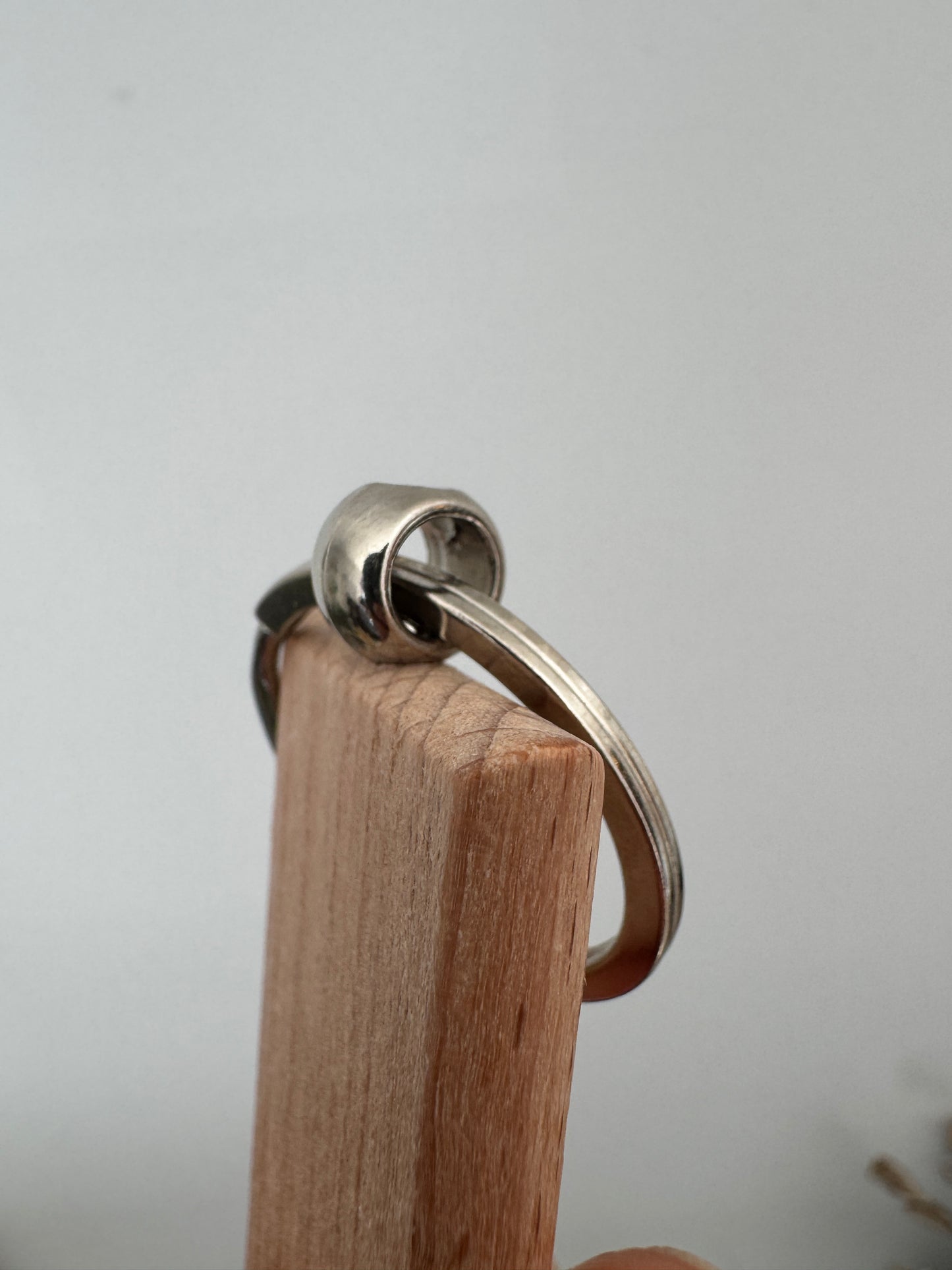 Wooden Rectangle Keyring with Metal Ring – Personalisation Ready