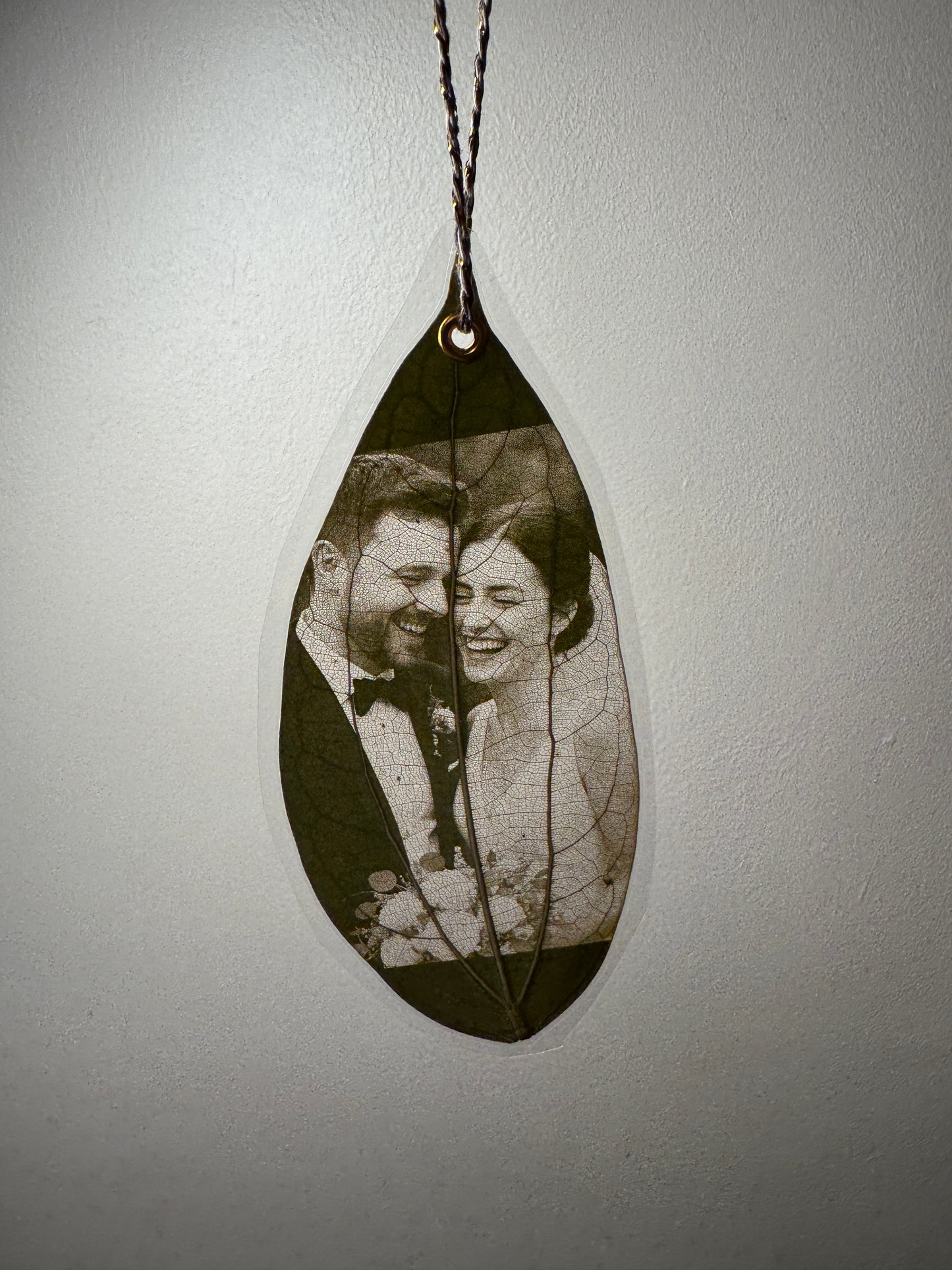 Hanging Laminated Laser-Engraved Leaf Keepsake
