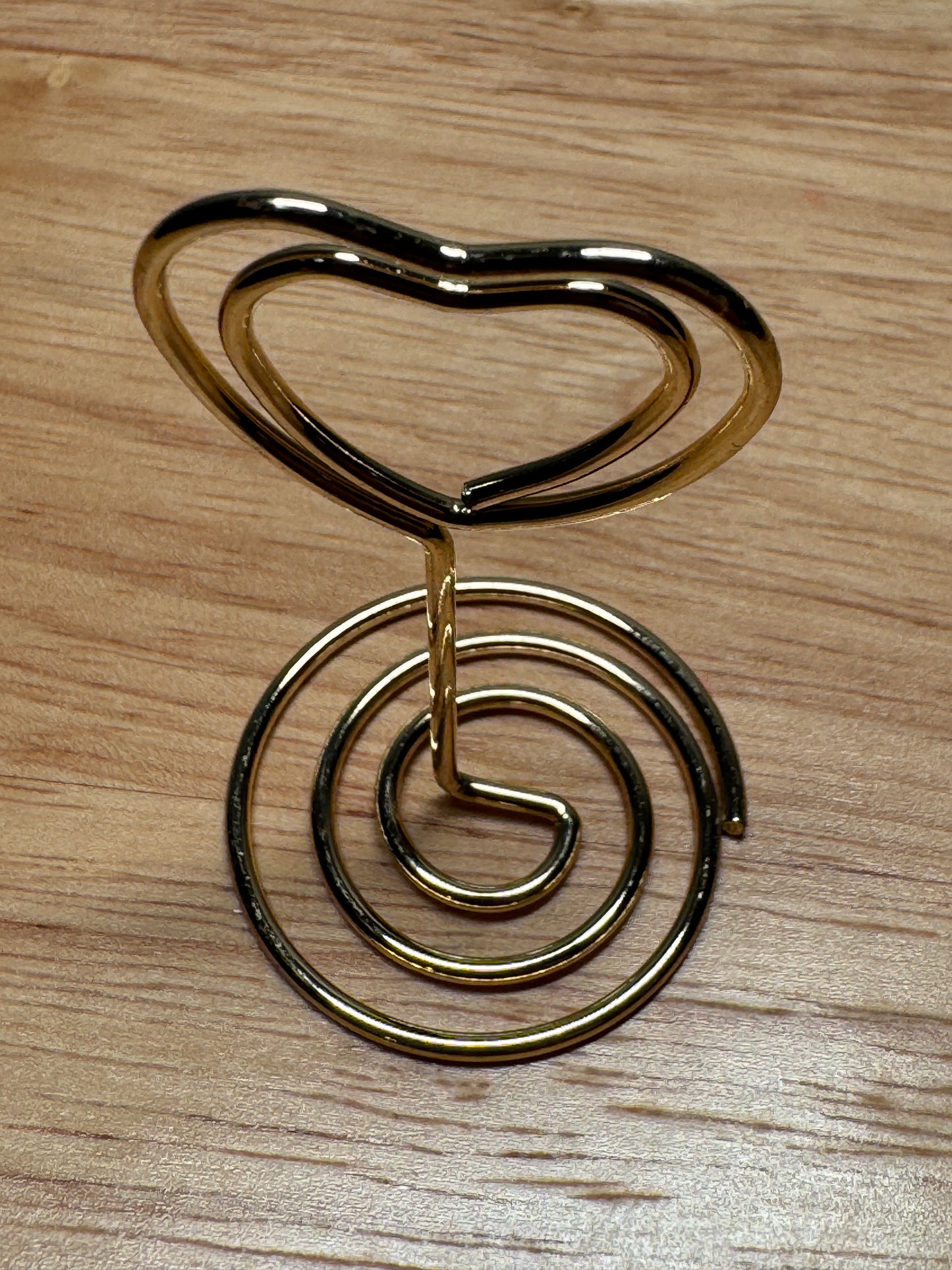 Heart-Shaped Leaf Holder (Gold)