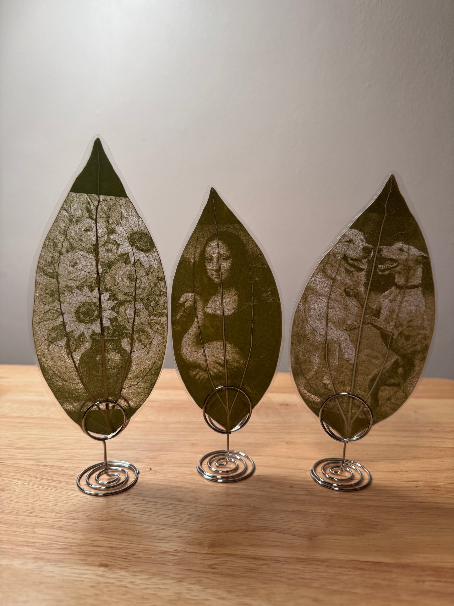 Personalised Laser Engraved Leaf Photo with Metal Stand – Custom Memory Keepsake Gift