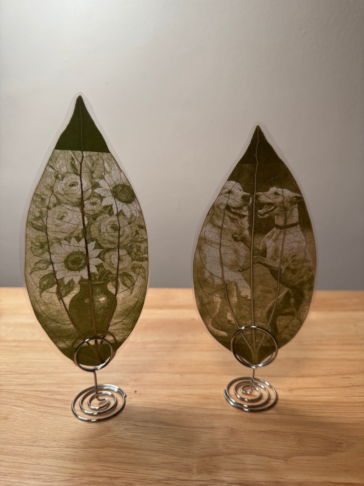 Personalised Laser Engraved Leaf Photo with Metal Stand – Custom Memory Keepsake Gift