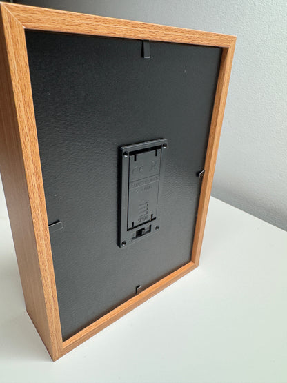 6.5 Inch Light-Up Display Frame & 1 Laser Engraved & Laminated Leaf