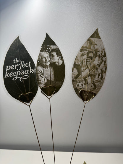 Heart-Shaped Long Metal Leaf Holder (Leaf not included)